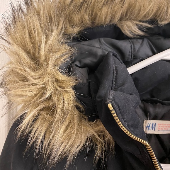 H&M Girls faux fur winter jacket - Picture 2 of 3